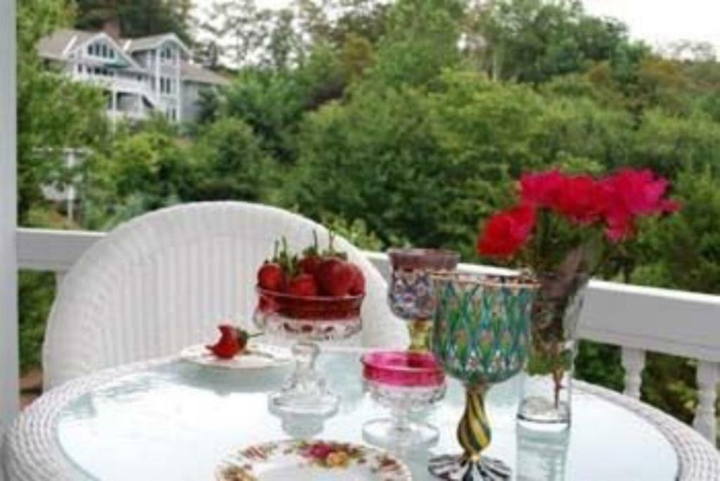 Innisfree Hotel Boutique Glenville Buitenkant foto